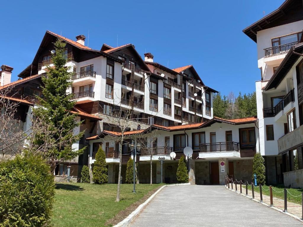 Bh & Semiramida Ski Apartment Borovets Bagian luar foto